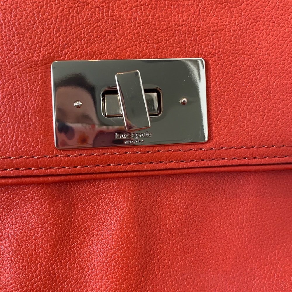 Kate Spade Elegant Orange Leather Handbag - Picture 3 of 4